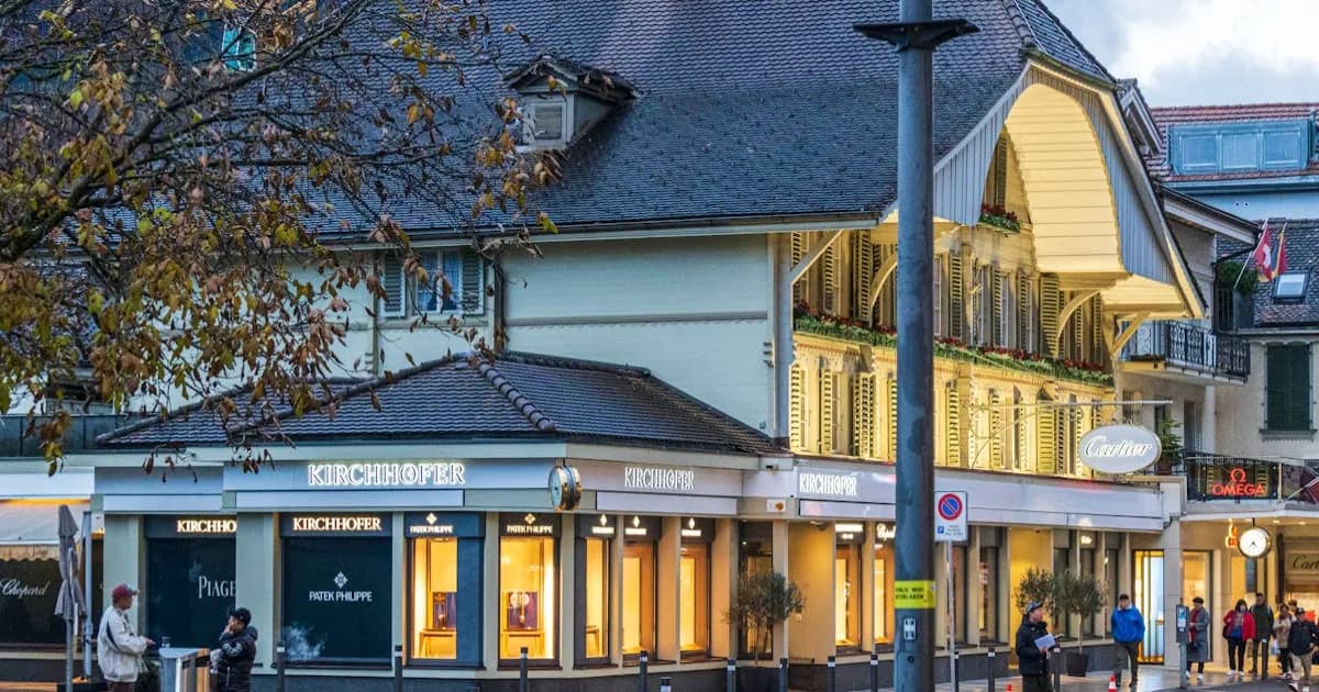 スイス高級時計メーカーの工房